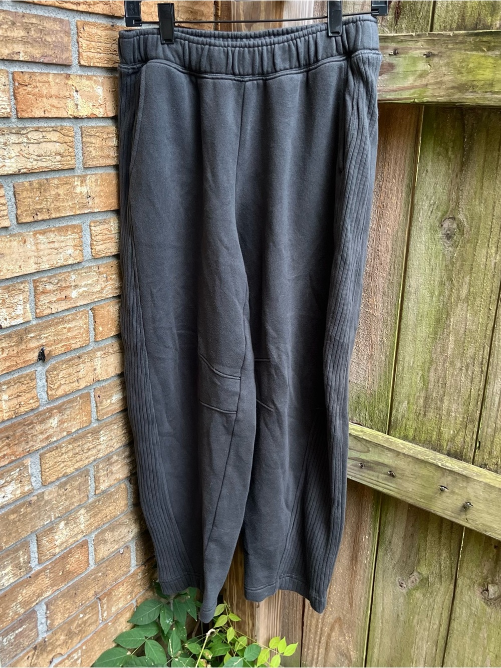 Aerie Women's Charcoal Barrel Leg Ribbed-Panel Sweatpants